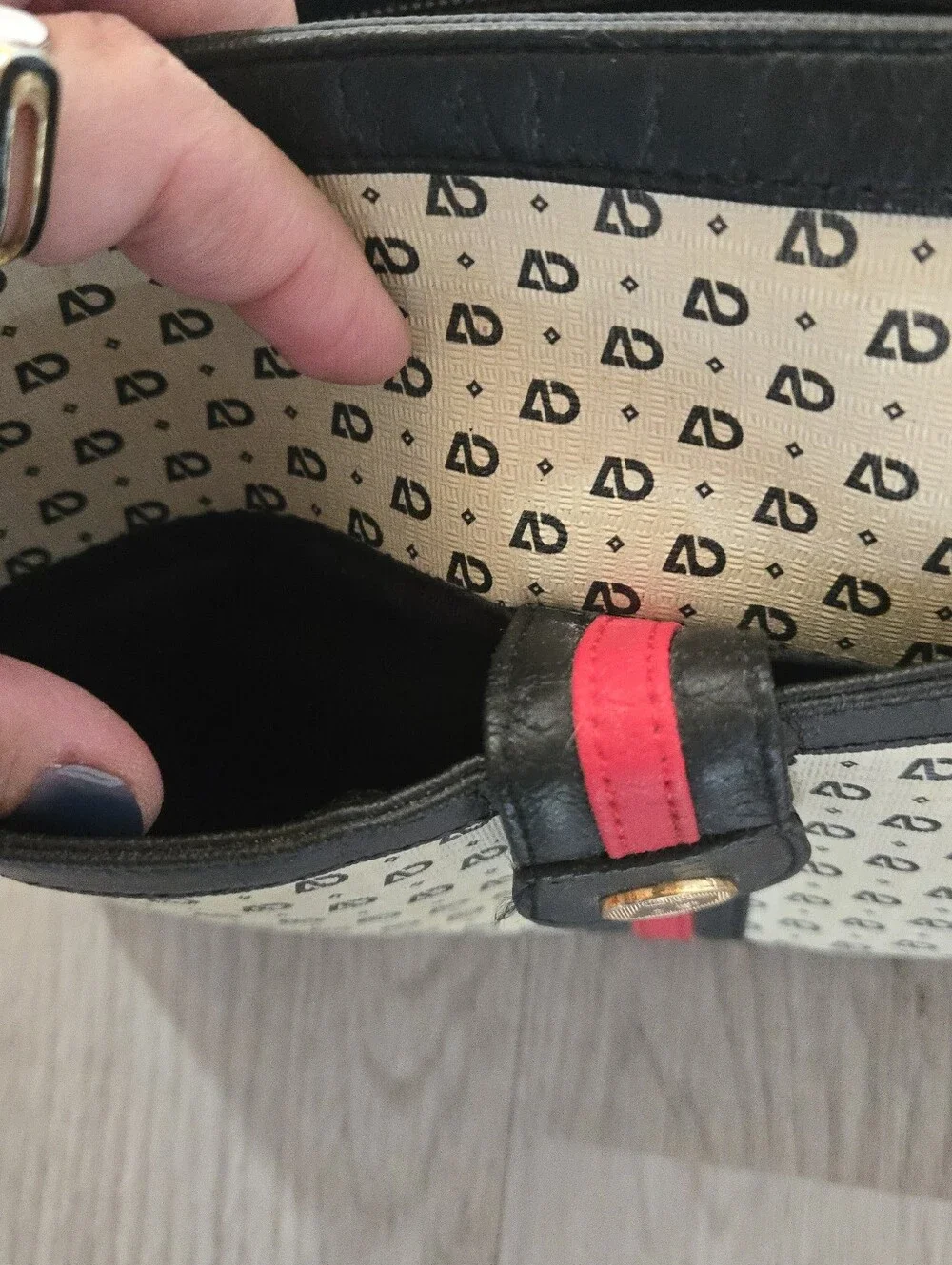 Vintage 80s? Almondo Logo Design Crossbody Purse